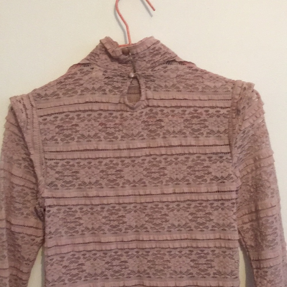 Lace top - Picture 3 of 3